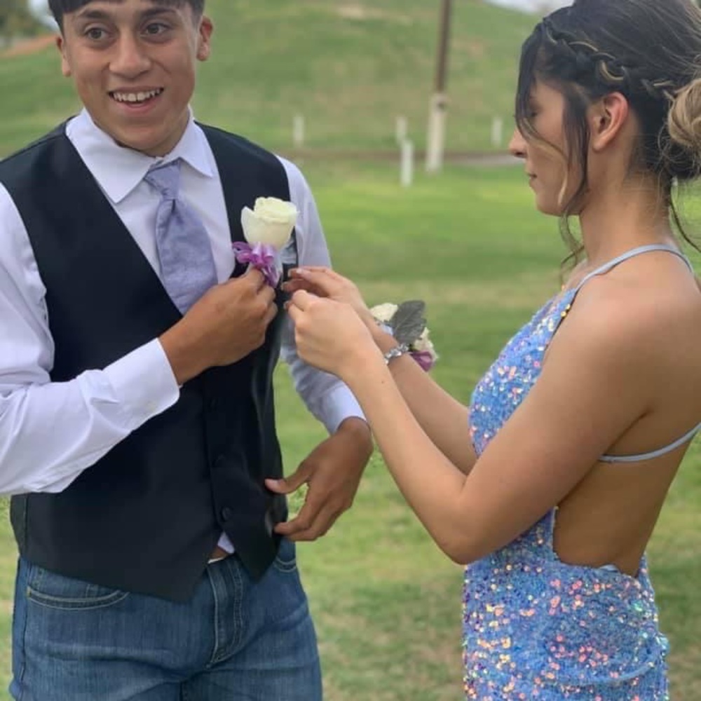 Prom dress - Picture 5 of 9